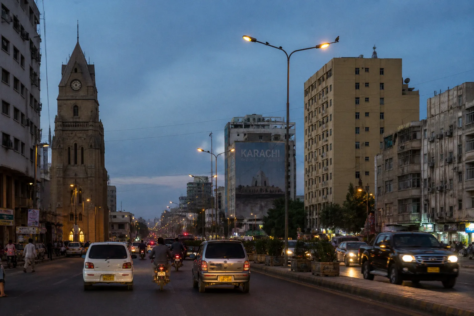 Alquiler de coches en Karachi (Pakistán): guía práctica